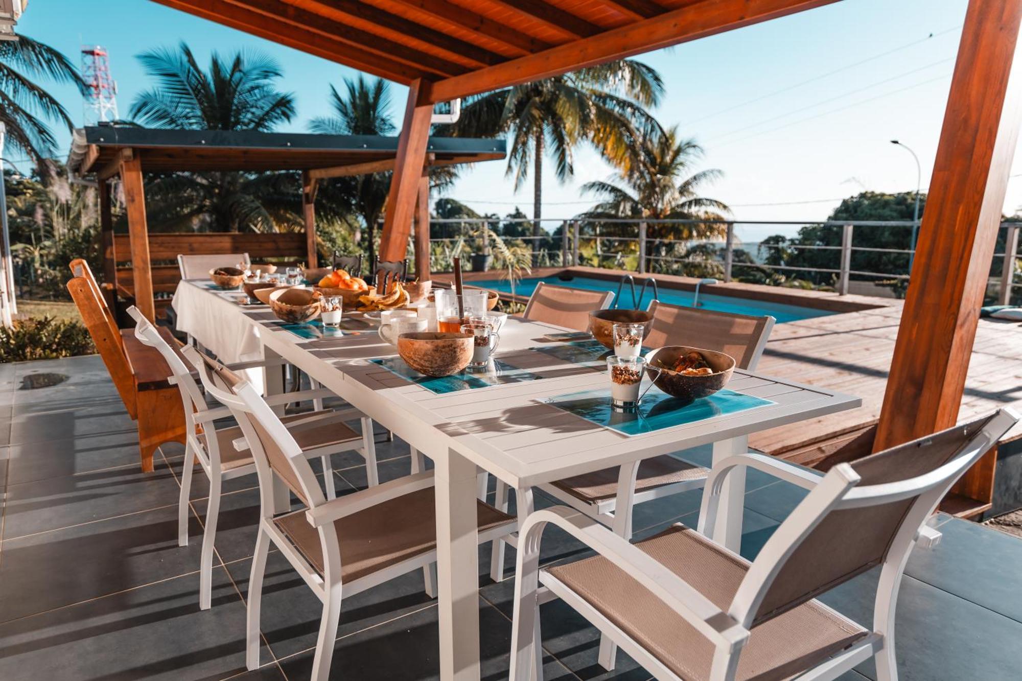 Villa 145 M² I Cosy I Neuve I Jardin I Vue Panoramique Sainte-Rose